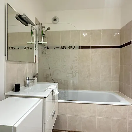 Proche Apartman